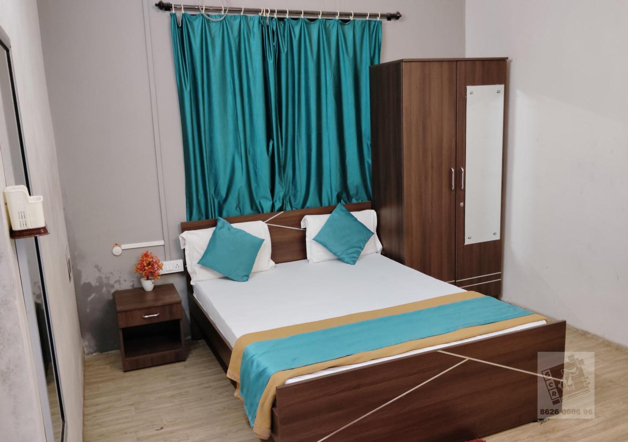 6 Cr Hotel Natraj Railway Station Aurangābād Esterno foto