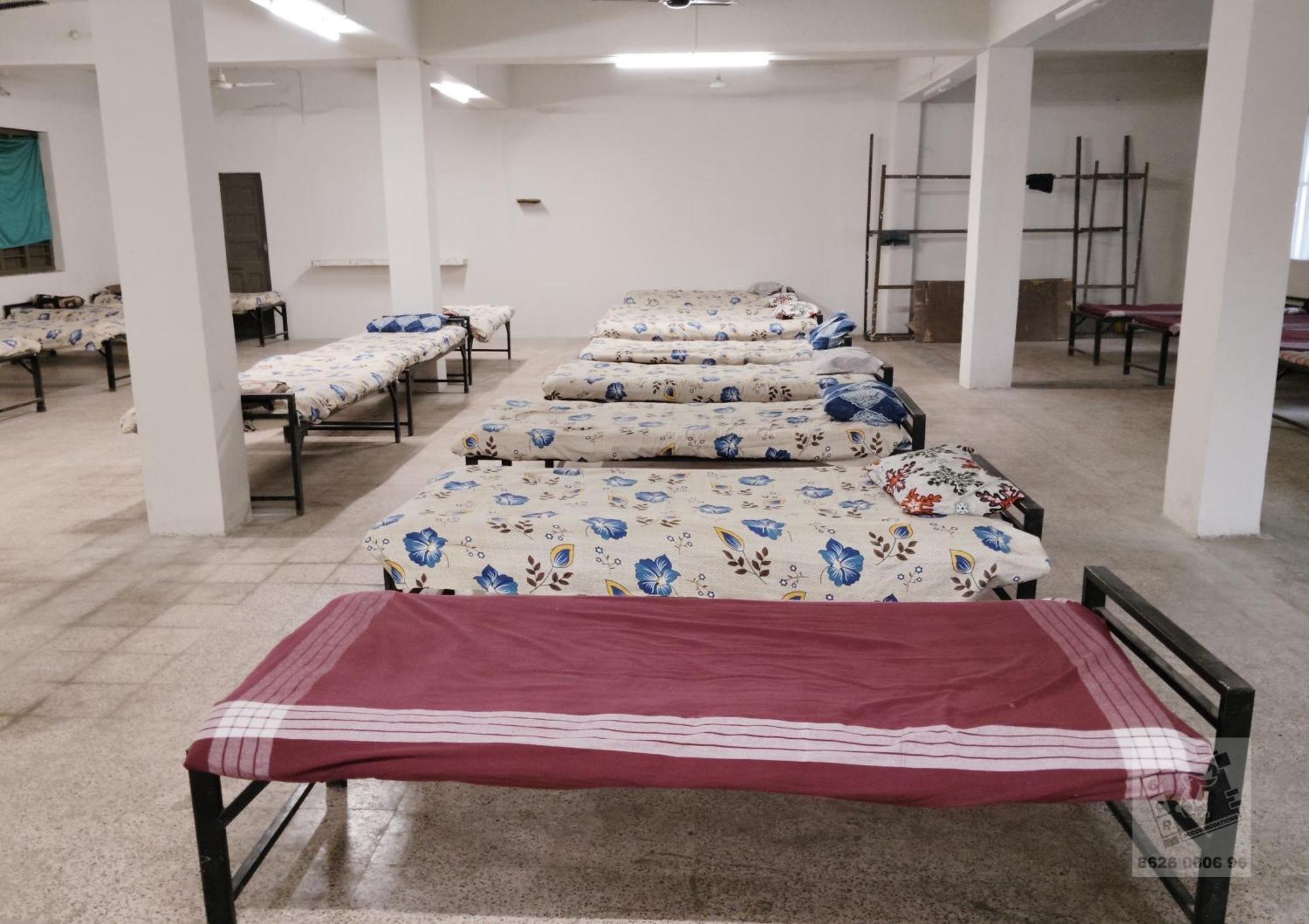 6 Cr Hotel Natraj Railway Station Aurangābād Esterno foto