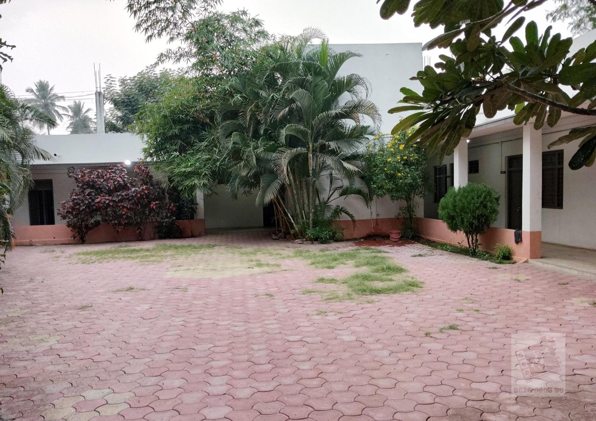 6 Cr Hotel Natraj Railway Station Aurangābād Esterno foto